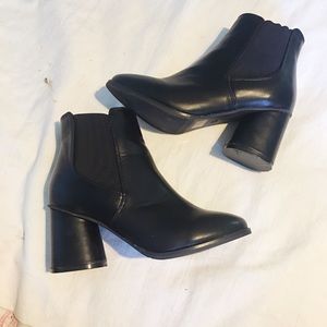 ❌SOLD❌ Dolls Kill Heeled Ankle Boots